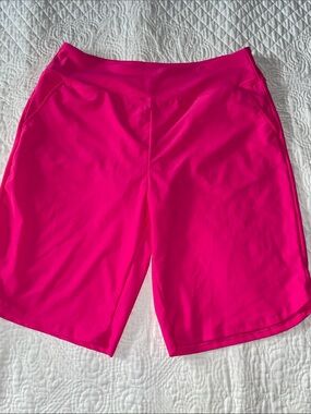NWT Gradual Women's Hot Pink Active Stretch Shorts w liner. SZ XL. Front Pockets